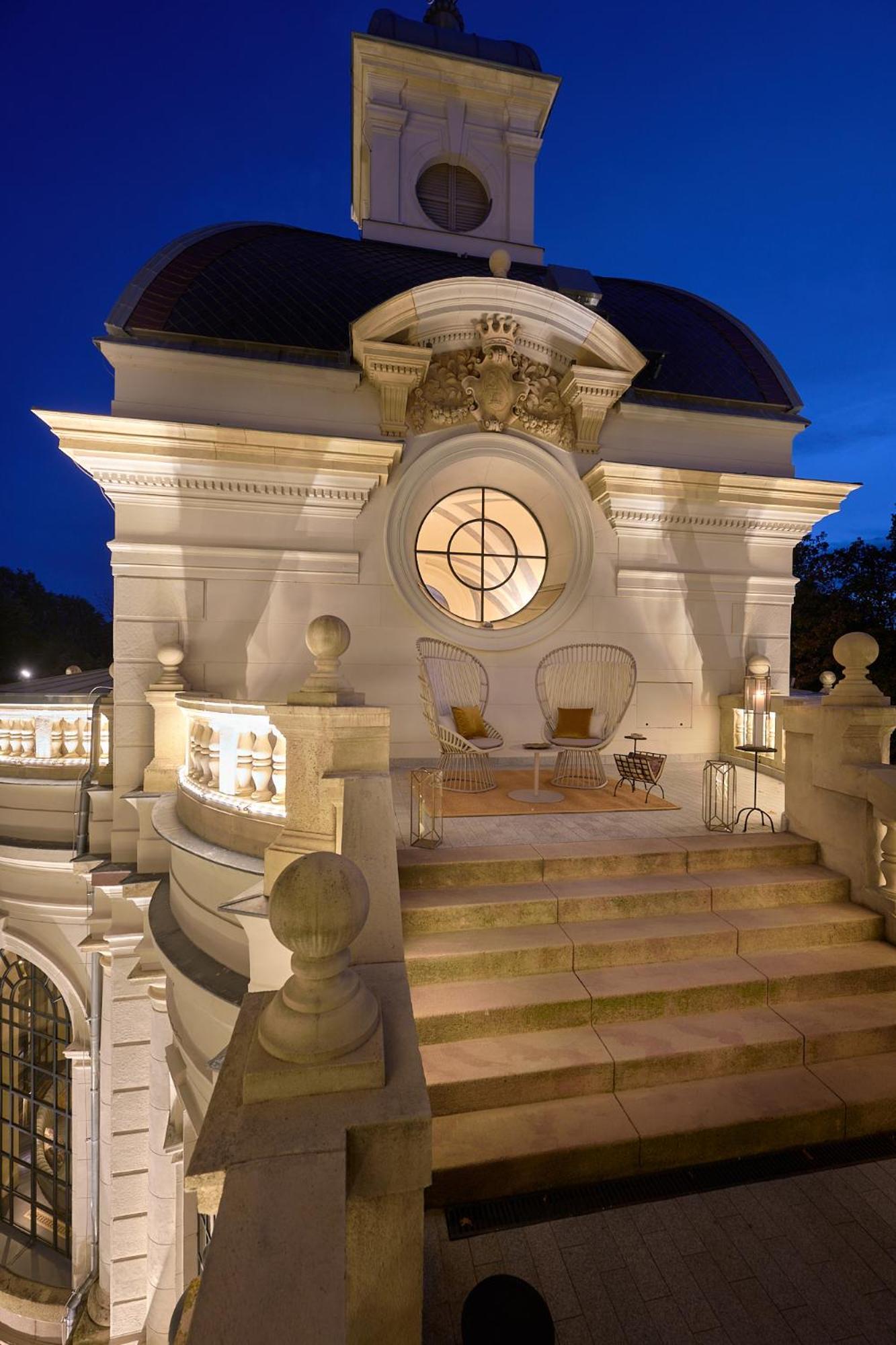 Botaniq Castle Of Tura - Small Luxury Hotels Of The World Luaran gambar